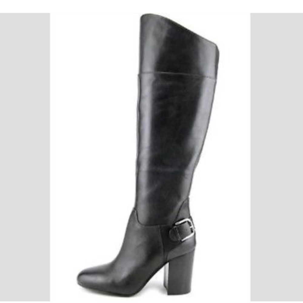 NIB Women's Vince Camuto Sidney Block Knee Boot